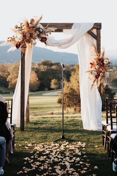 rustic wedding wooden backdrop